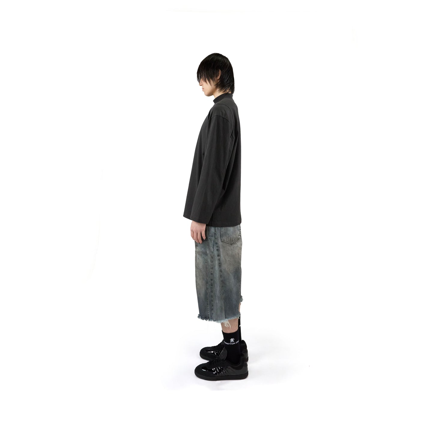 LONG SLEEVE TURTLENECK TOP (BLACK)