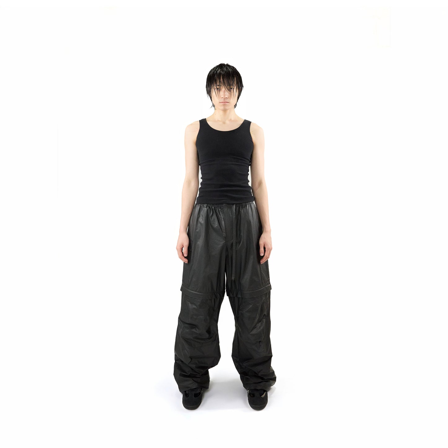KNEE-PANEL CARGO (BLACK)