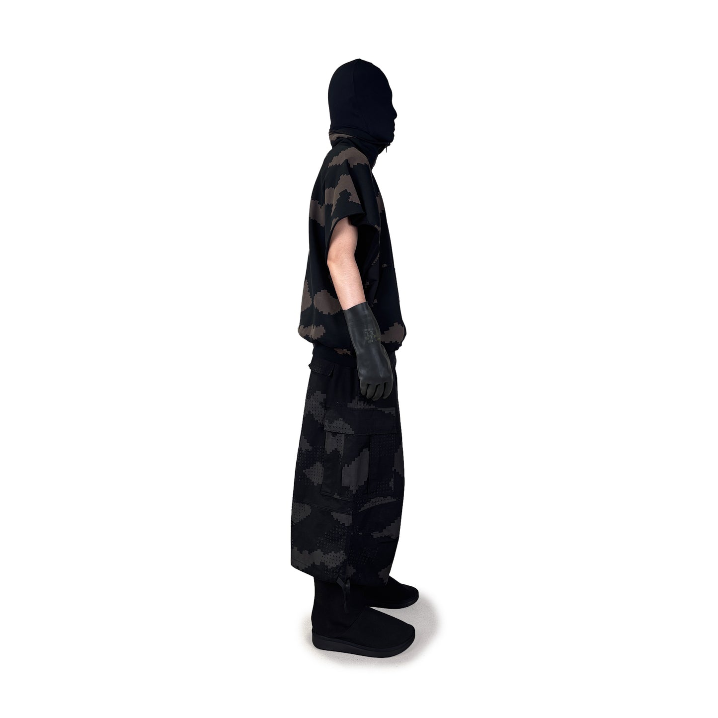 GRID CAMO SLEEVELESS ZIP SWEATSHIRT
