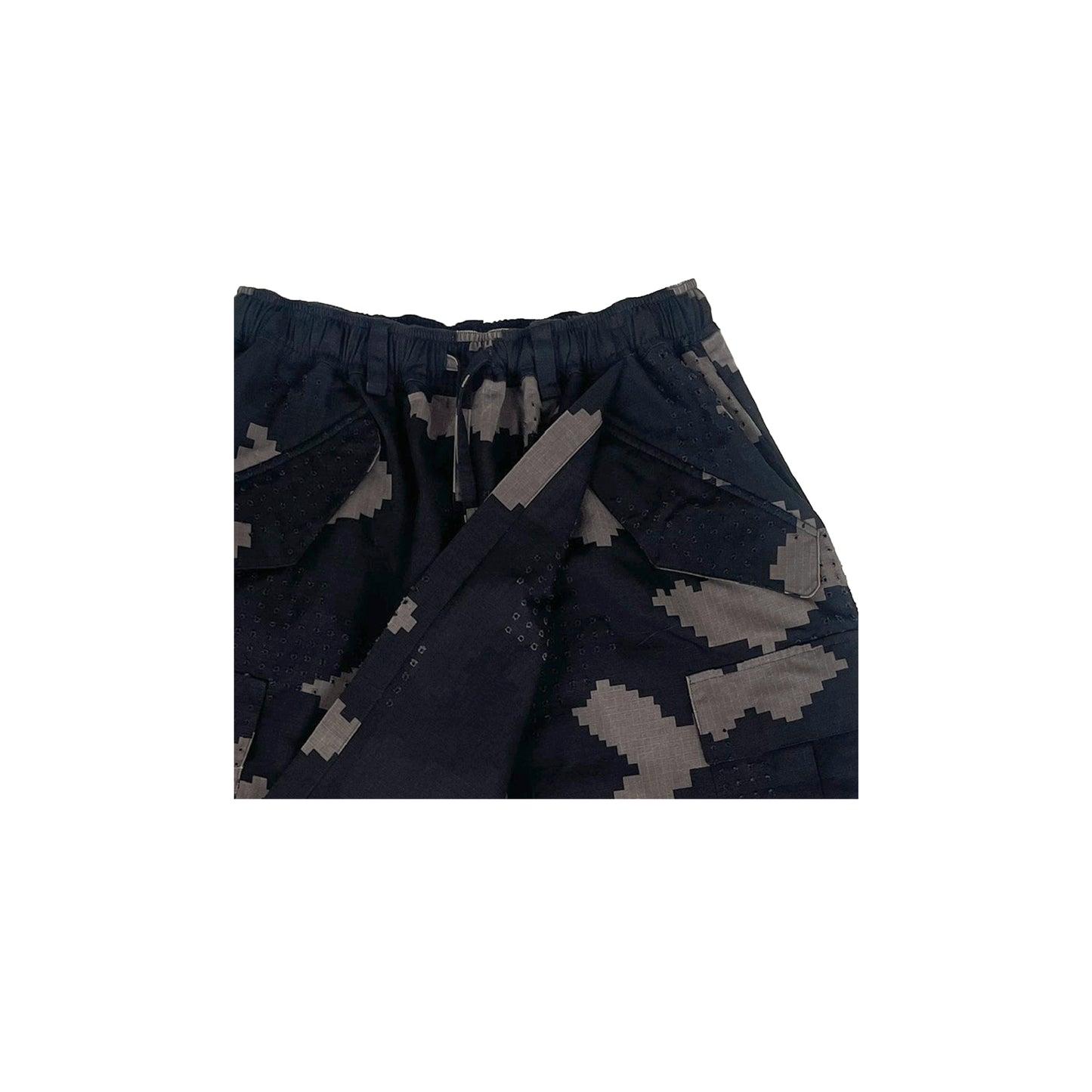 GRID CAMO OVERLAY SHORTS (BLACK)