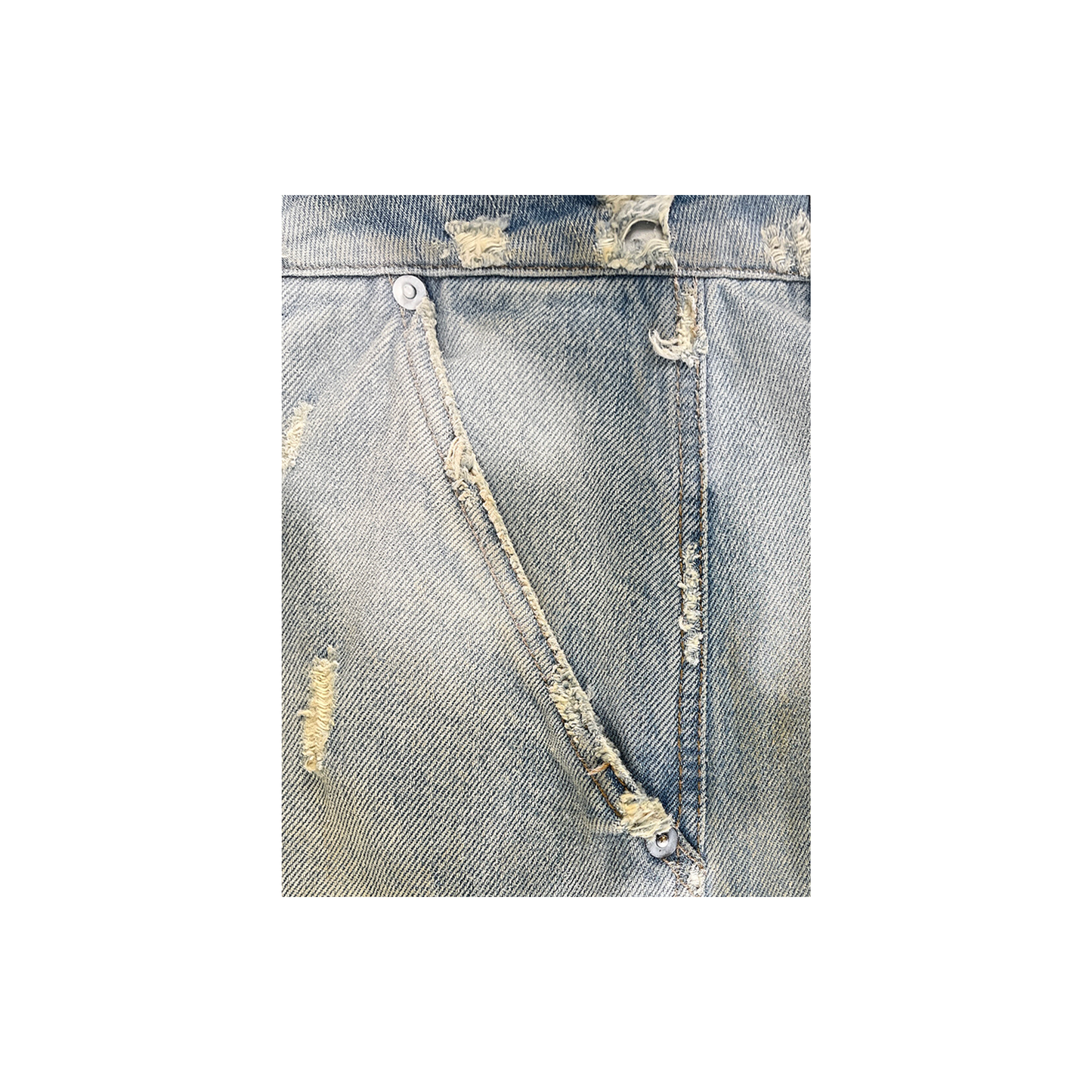 SKY CAMO CARGO SHORTS