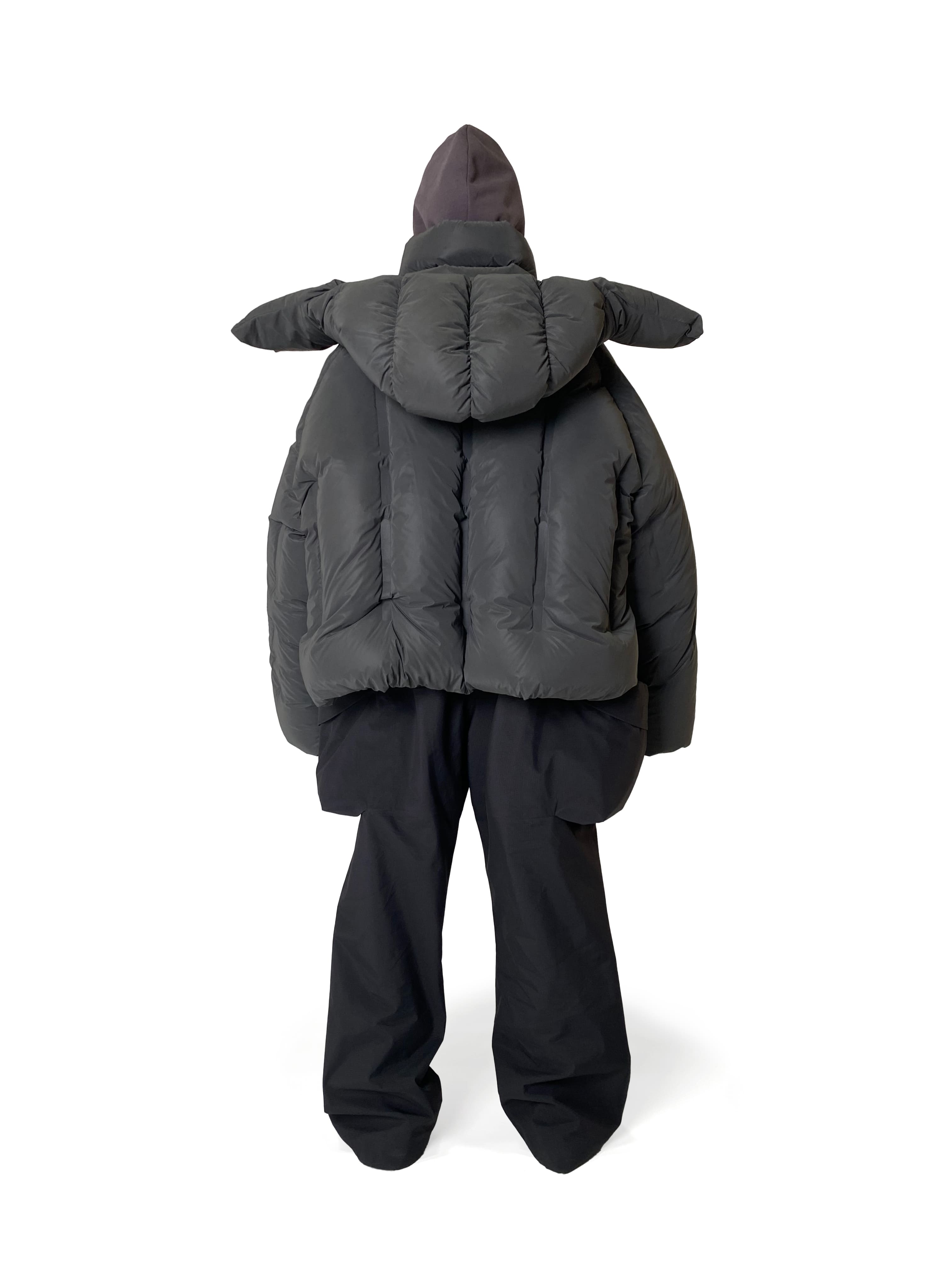 REFLEX COCOON JACKET (MATTE BLACK) – DINGYUN ZHANG