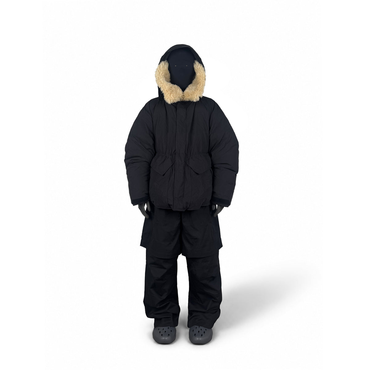 DOWNTOWN DOWN PARKA (BLACK)