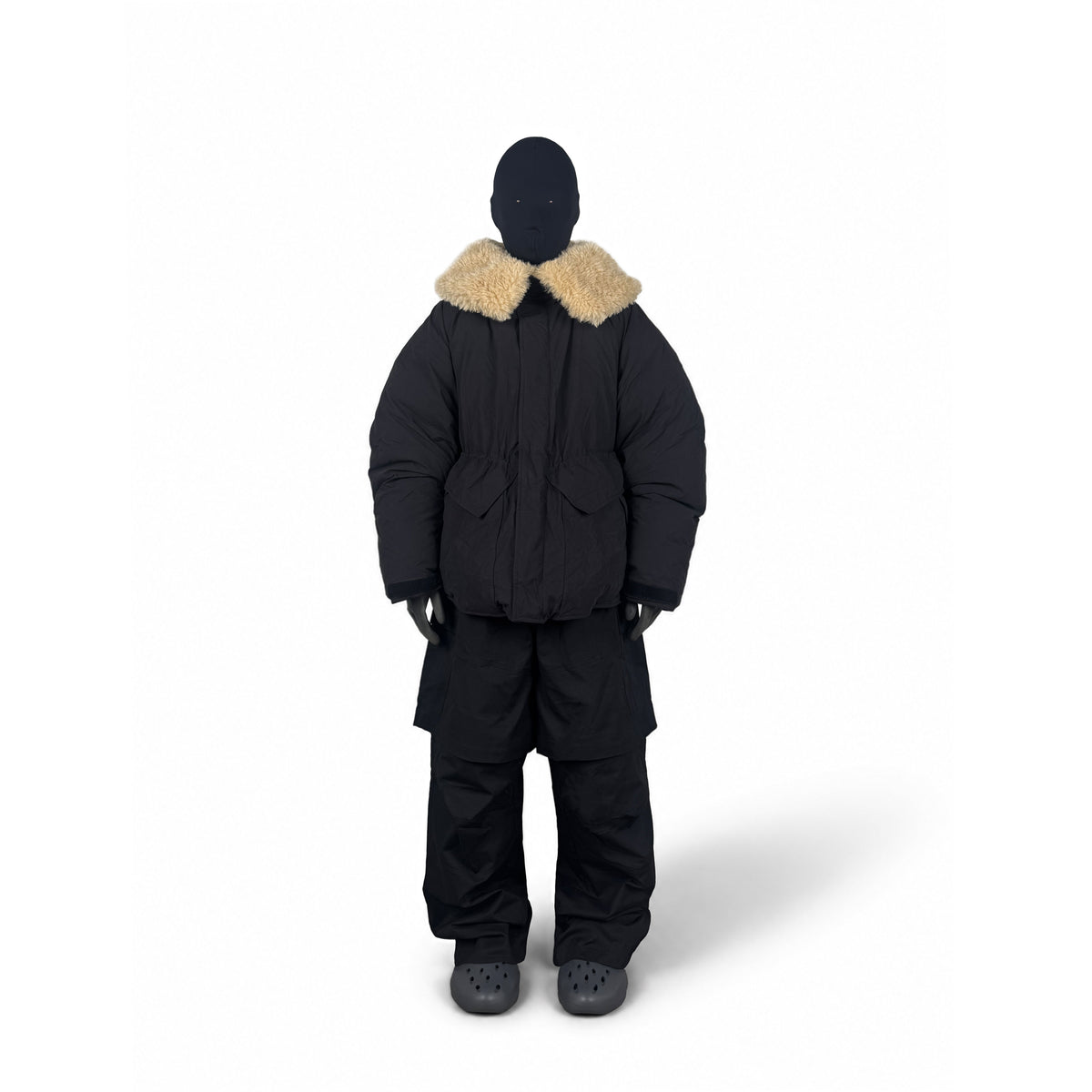 DOWNTOWN DOWN PARKA (BLACK)